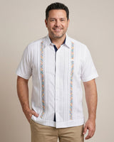 Ready to Go XL | Yucateco Arcoíris Presidencial Short Sleeve Guayabera