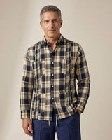 Ready to Go Small | Highland Valor Tartán Guayabera