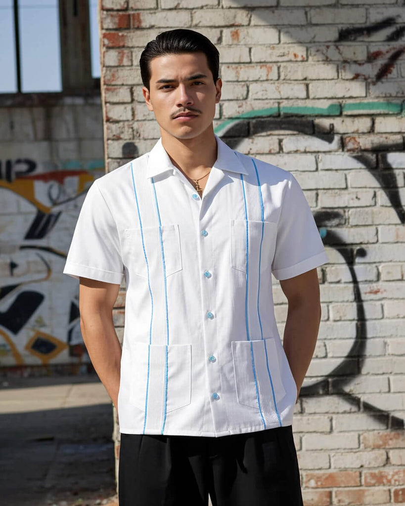 Essentials Blanco con Sky Blue Accent Guayabera