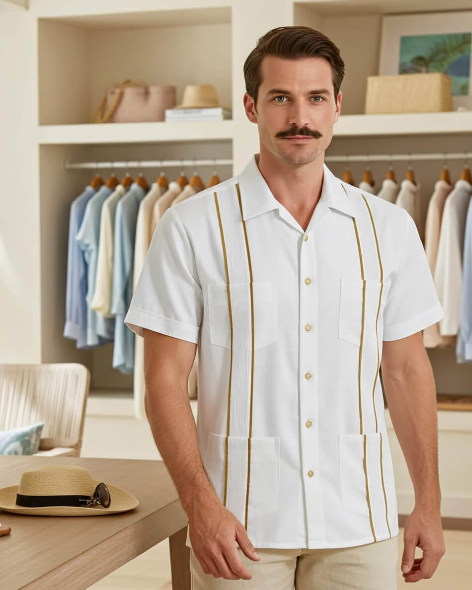 Essentials Blanco con Khaki Accent Guayabera